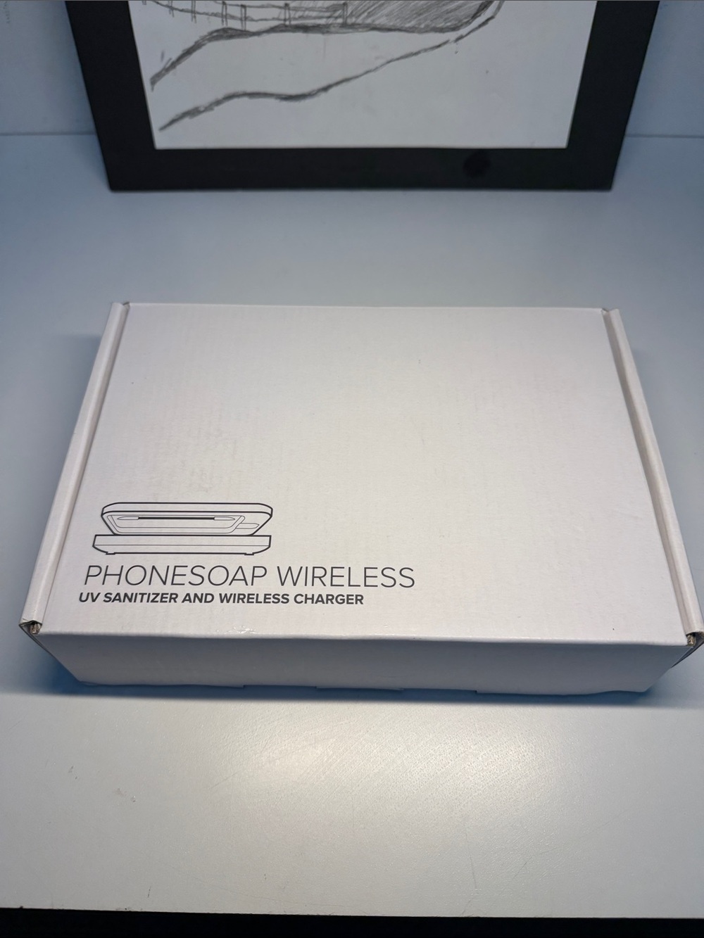Phonesoap Wireless UV Sanitizer And Wireless Charger